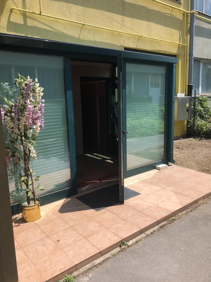 Motel Sofia Sezana Exterior photo