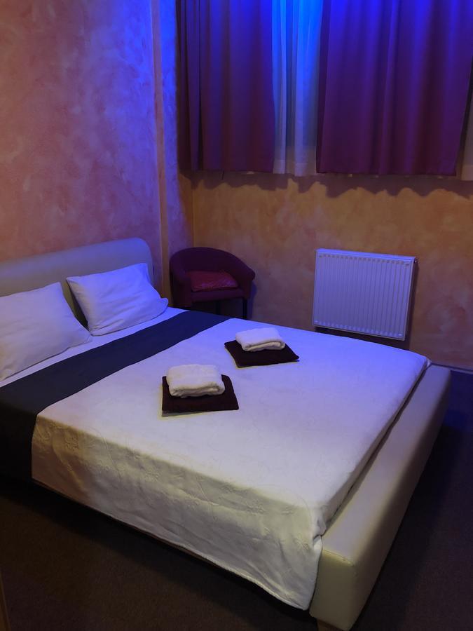 Motel Sofia Sezana Exterior photo